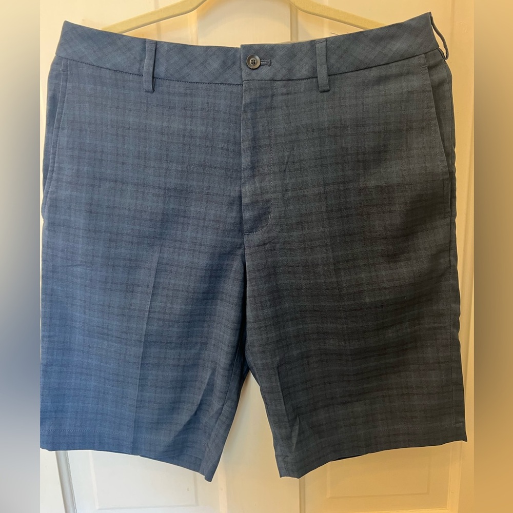 Men’s Walter Hagen golf shorts